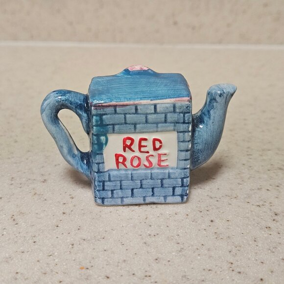 Vintage - 1997 Red Rose Mini Teapots Lot Roseville - Bijou Theater - Picture 2 of 2